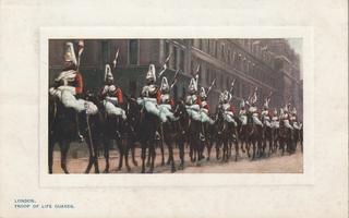 PC_London-Tuck_9713a