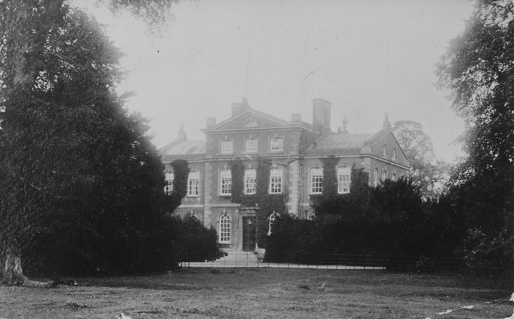 Kingston Bagpuize House - front