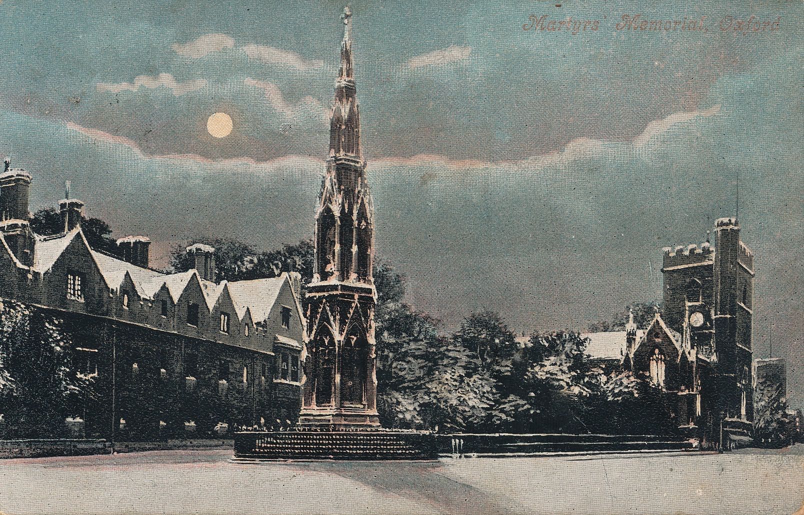 Martyr’s Memorial at night